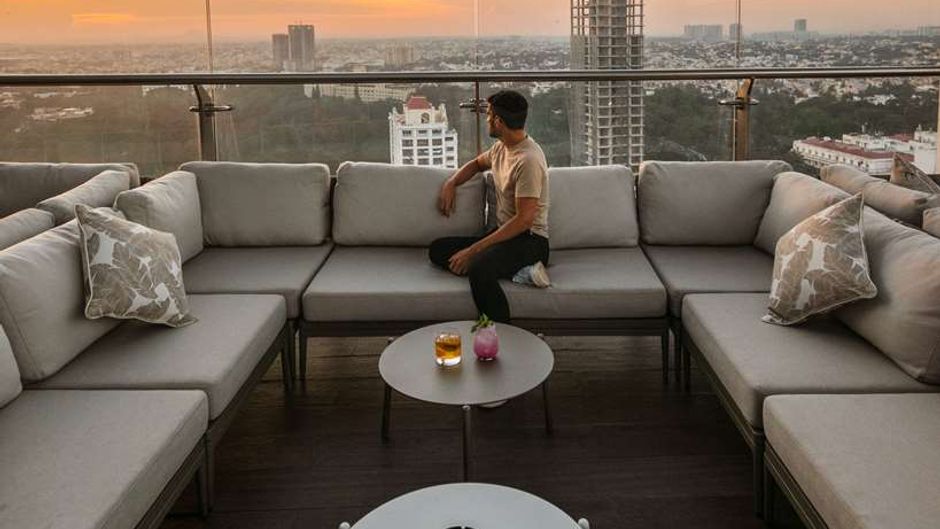 Shangri-La Hotel Bengaluru Restaurant