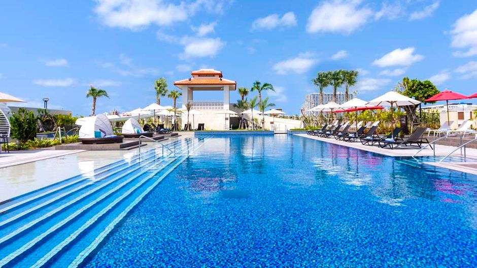 DoubleTree by Hilton Okinawa Chatan Pool