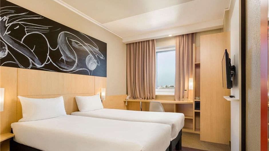 Ibis Kyiv Railway Station Room