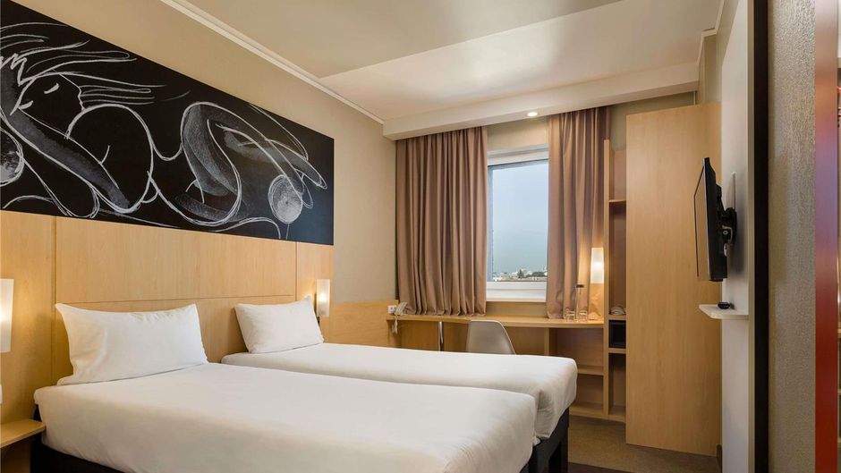 Ibis Kyiv Railway Station Room