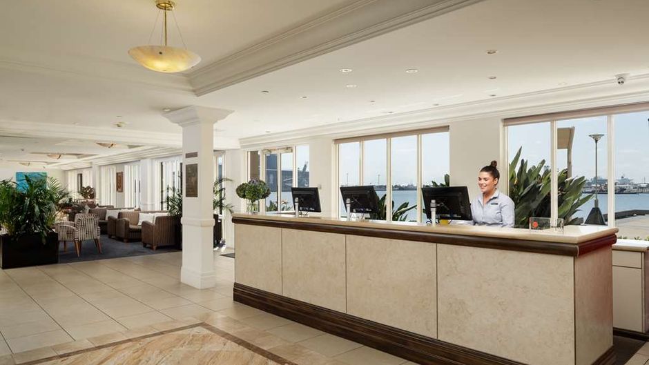 Rydges Newcastle Lobby