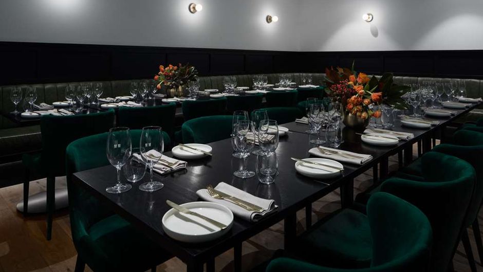 The Victoria Hotel Melbourne Restaurant