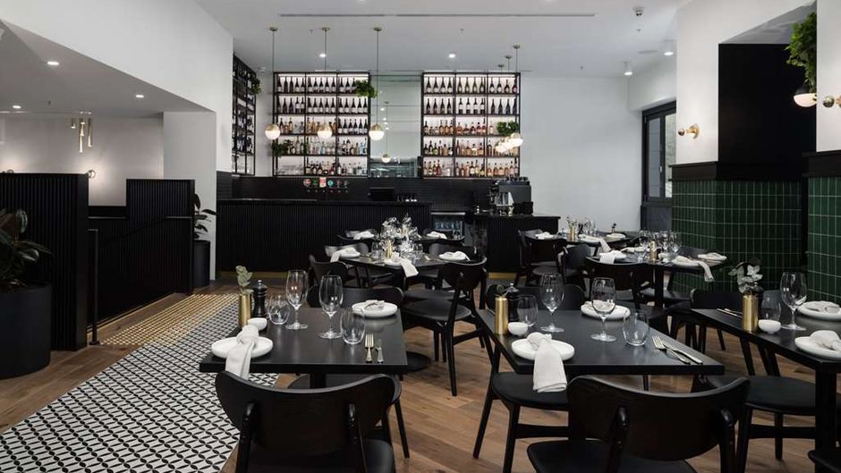 The Victoria Hotel Melbourne Restaurant