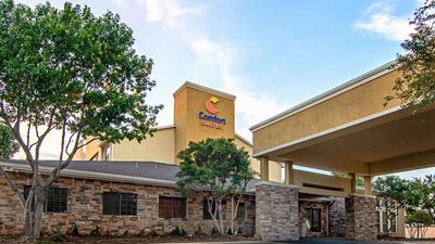 Comfort Suites Dallas