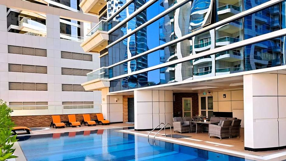 Barcelo Residences Dubai Marina Pool