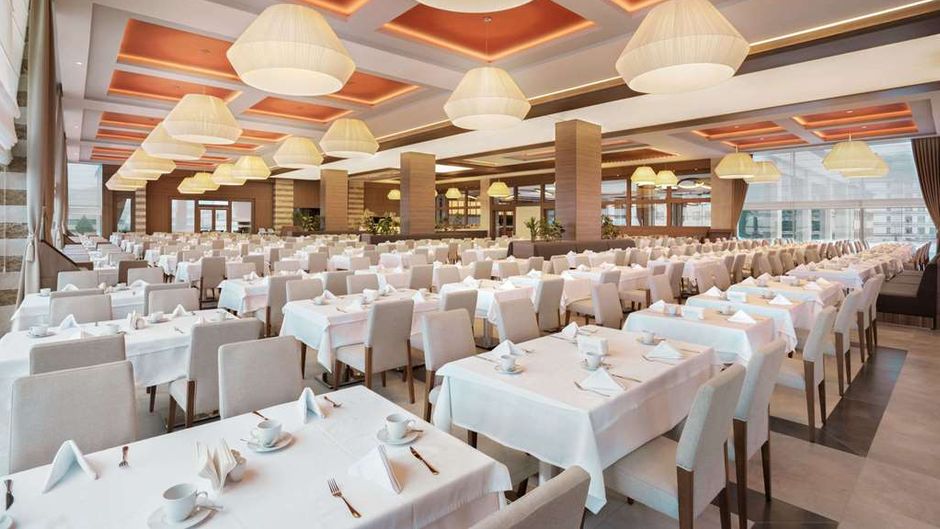 Ramada Plaza by Wyndham Rize Restaurant