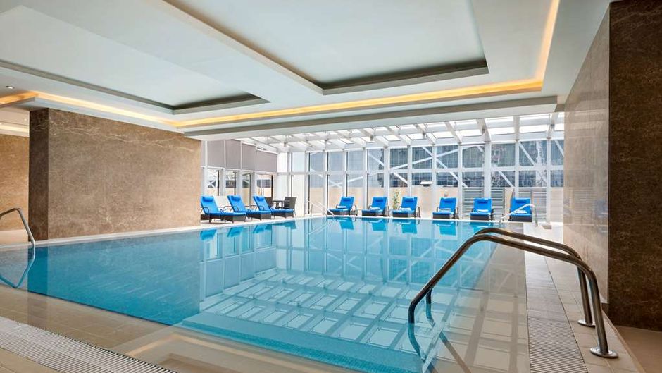 Wyndham Doha West Bay Pool