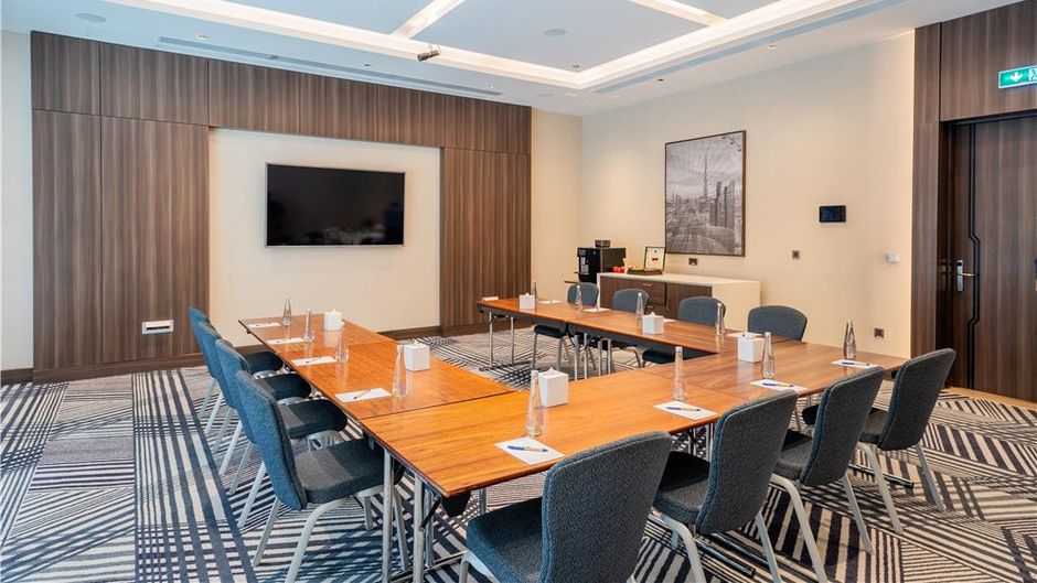 Hampton by Hilton Dubai Airport Meeting
