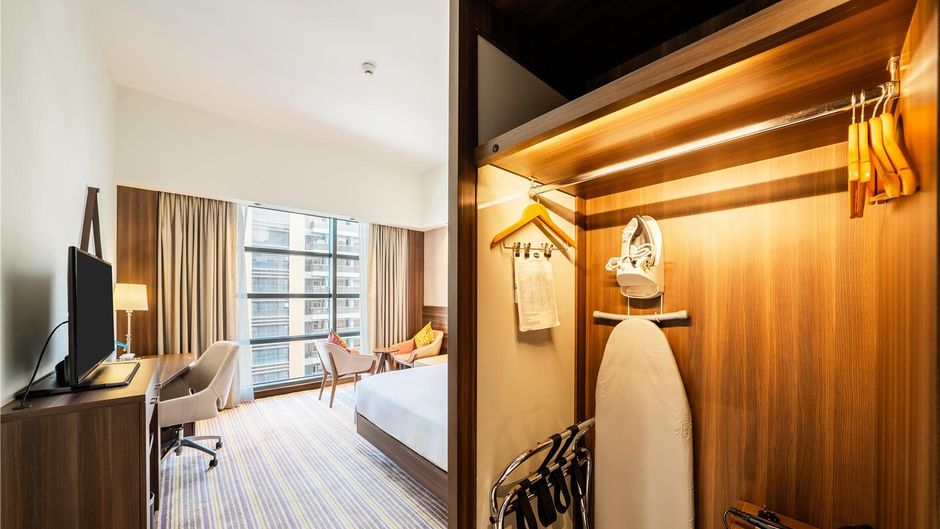 Hampton by Hilton Dubai Airport Room