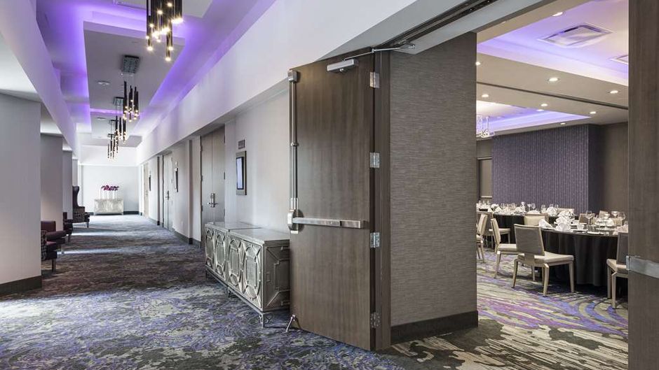 Hilton Garden Inn Ottawa Downtown Meeting