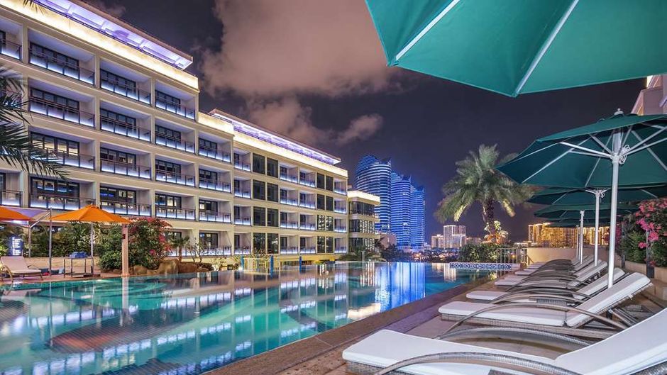 Wingate by Wyndham Sanya Luhui Pool