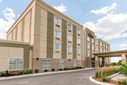 Comfort Inn and Suites Bowmanville