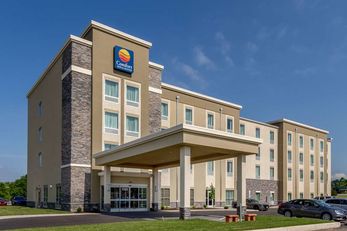 Comfort Inn & Suites-Harrisburg Airport