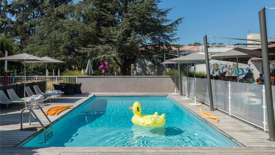 Ibis Styles Lyon Bron Eurexpo Pool
