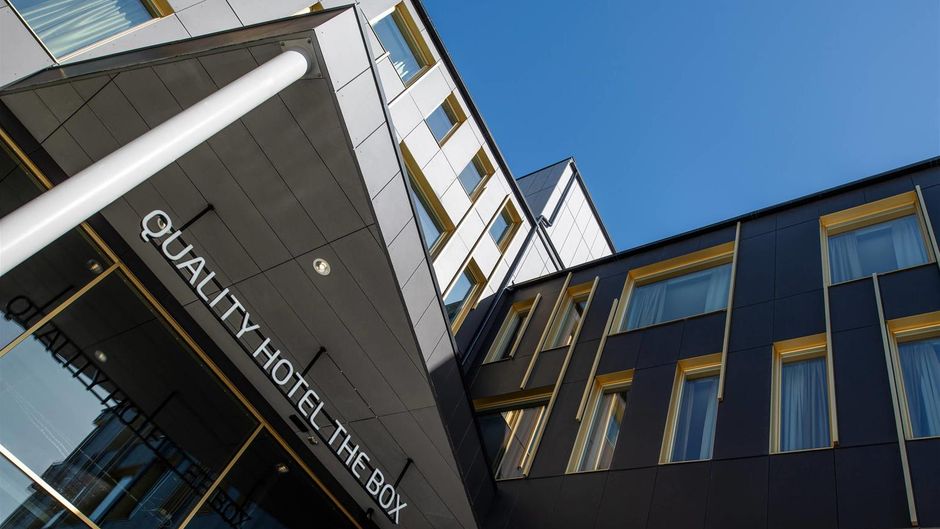 Quality Hotel The Box Exterior