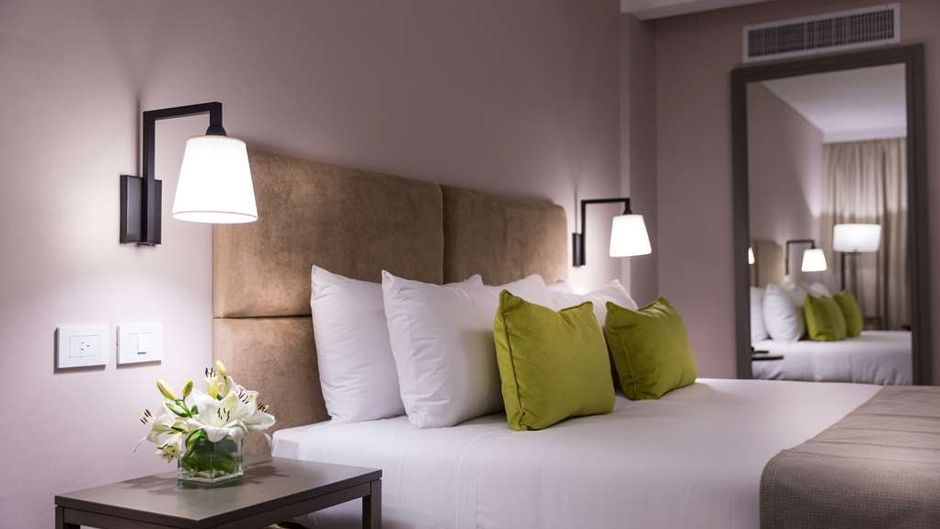 Howard Johnson Plaza Buenos Aires Room