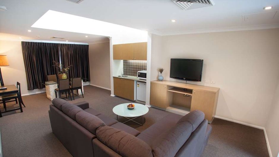 Ramada Hotel & Suites Sydney Cabramatta Room