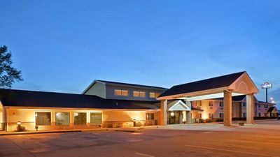 AmericInn by Wyndham West Burlington