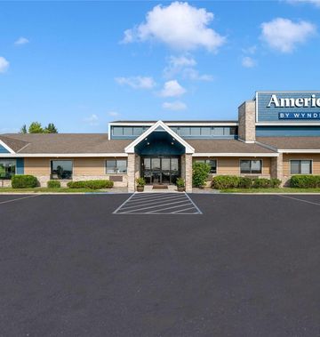 AmericInn by Wyndham Fergus Falls