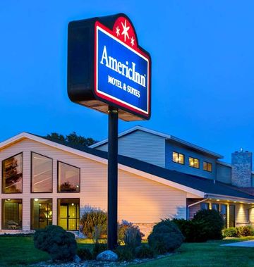 AmericInn by Wyndham Iowa Falls