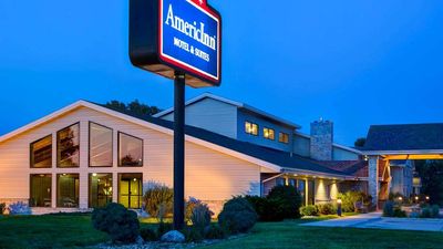 AmericInn by Wyndham Iowa Falls