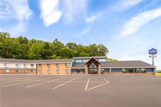AmericInn Hotel & Suites West Salem
