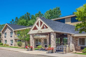 AmericInn by Wyndham White Bear Lake