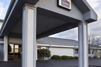 AmericInn Hotel & Suites Bay City