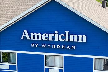 AmericInn by Wyndham Green Bay East