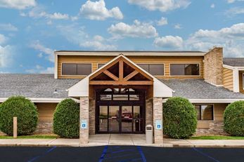 AmericInn by Wyndham Dickinson
