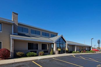 AmericInn by Wyndham Hartford