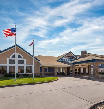 AmericInn by Wyndham Monmouth