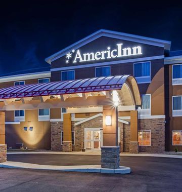 AmericInn Hotel & Suites DeWitt