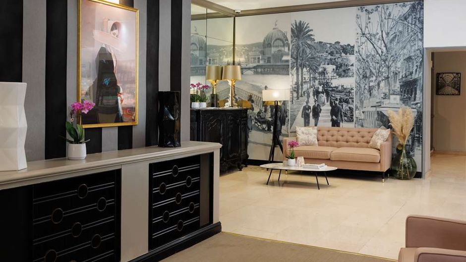 Best Western Plus Hotel Brice Garden Lobby