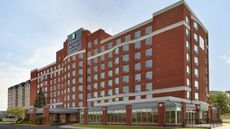 Embassy Suites by Hilton Montreal Arpt