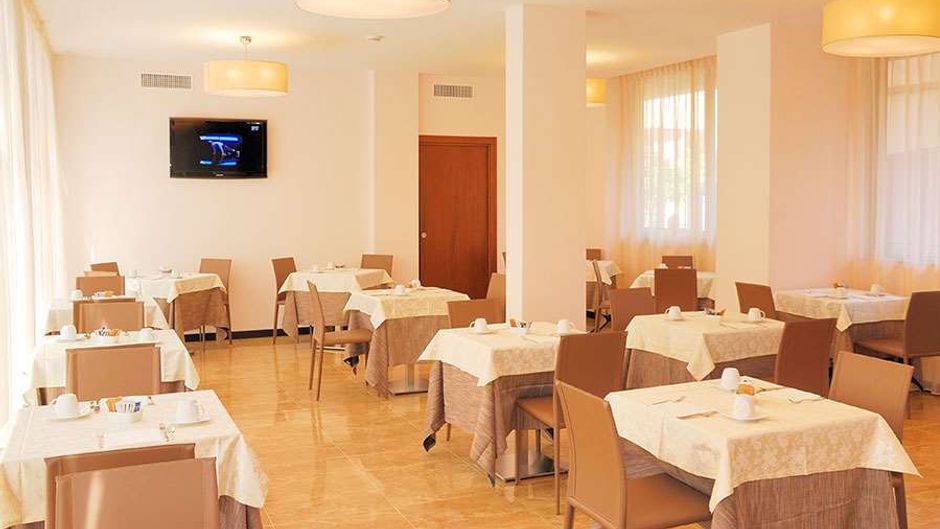 Hotel For You Restaurant