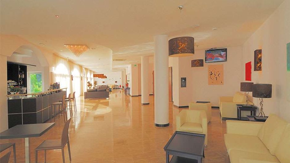 Hotel For You Lobby