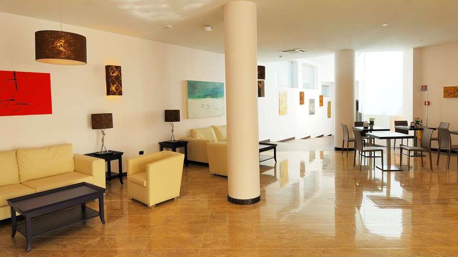 Hotel For You Lobby