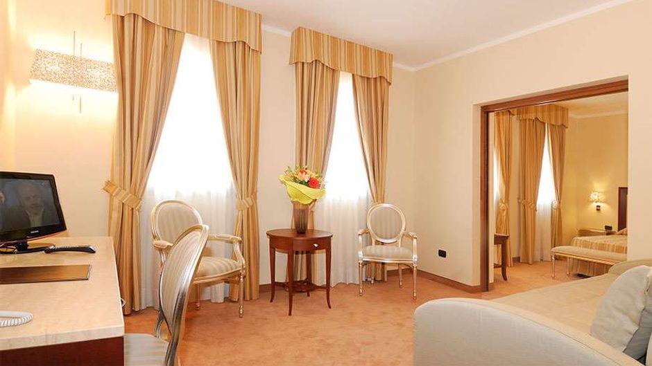 Hotel For You Room