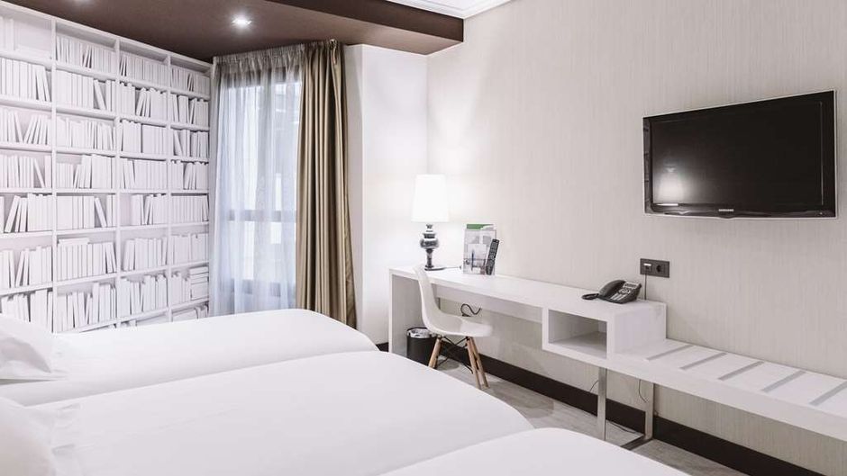 Hotel Abando Room