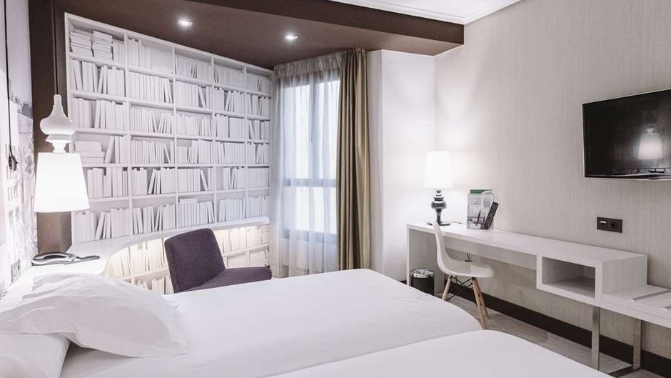 Hotel Abando Room