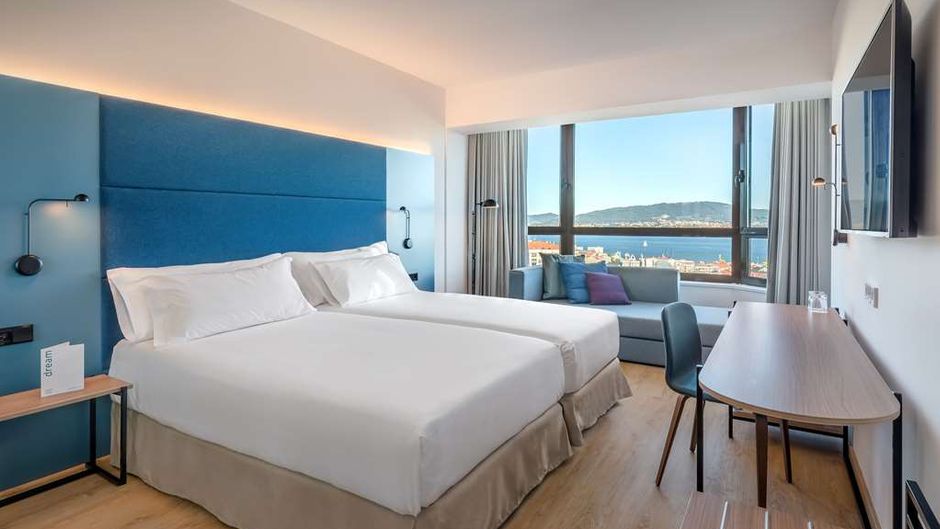 Occidental Vigo Room