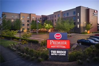 Best Western Premier at Fisher's Landing