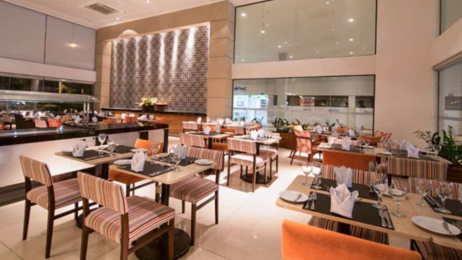 Quality Hotel & Suites Sao Salvador Restaurant
