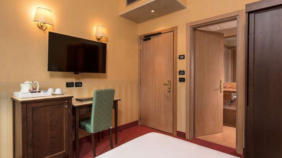 Best Western Hotel Tritone Room