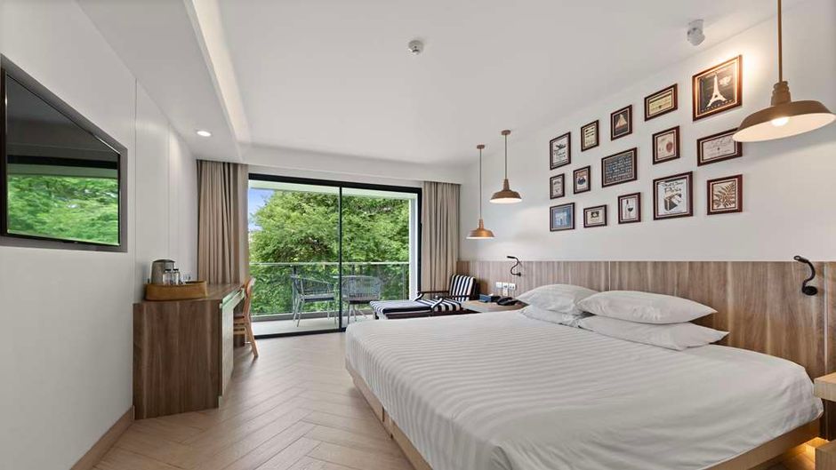 Golden Tulip Pattaya Beach Resort Room