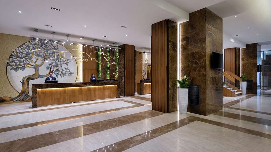 DoubleTree by Hilton Almaty Lobby