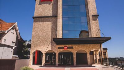 Ibis Carlos Barbosa Hotel