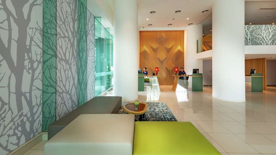 Hilton Garden Inn Kuala Lumpur South Lobby