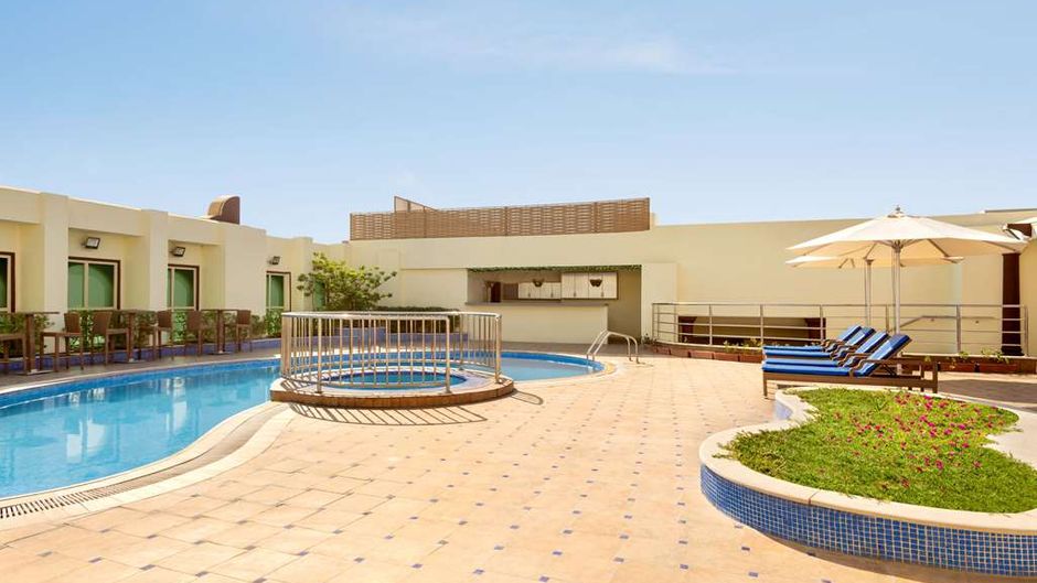 Wyndham Garden Dammam Pool